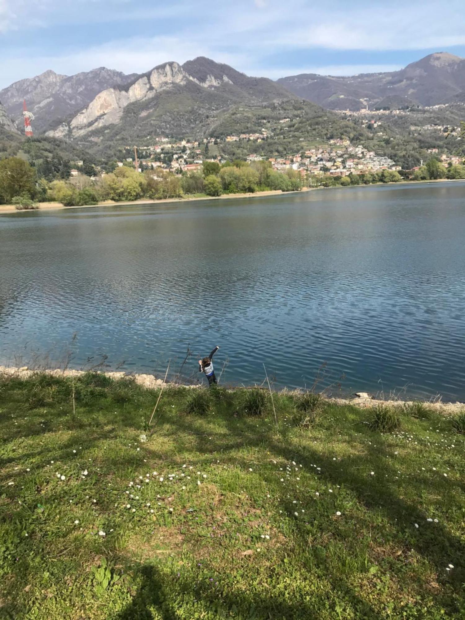 Iuli Lake Home Tra Lago E Montagna Olginate Exteriér fotografie